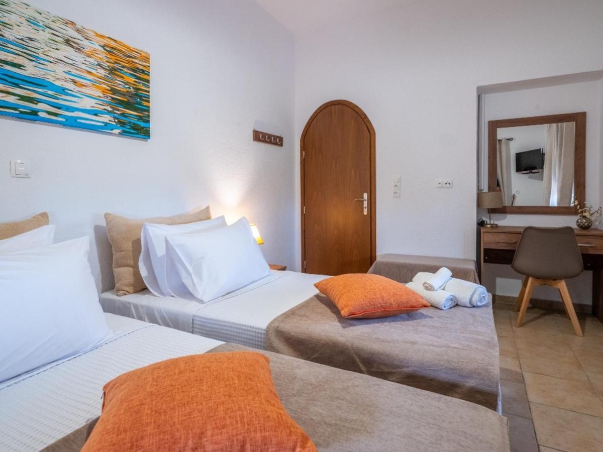 Atalanti Seaside Junior Suites Keratokambos Bagian luar foto